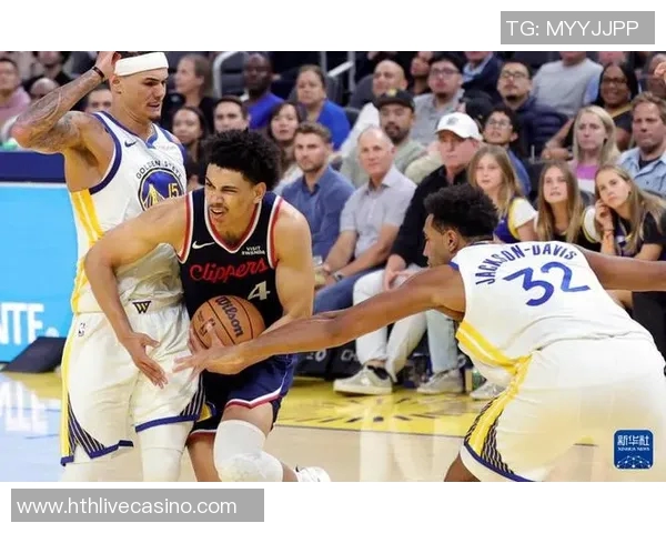 2014年NBA季后赛勇士与快船的激烈对决回顾与精彩瞬间分析