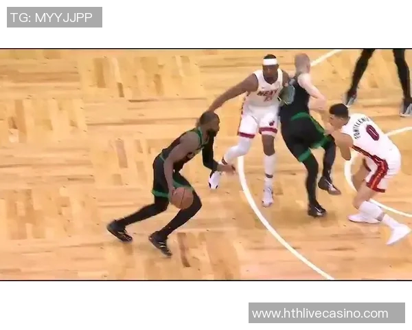 热火与凯尔特人激战正酣NBA季后赛精彩对决引发球迷热议